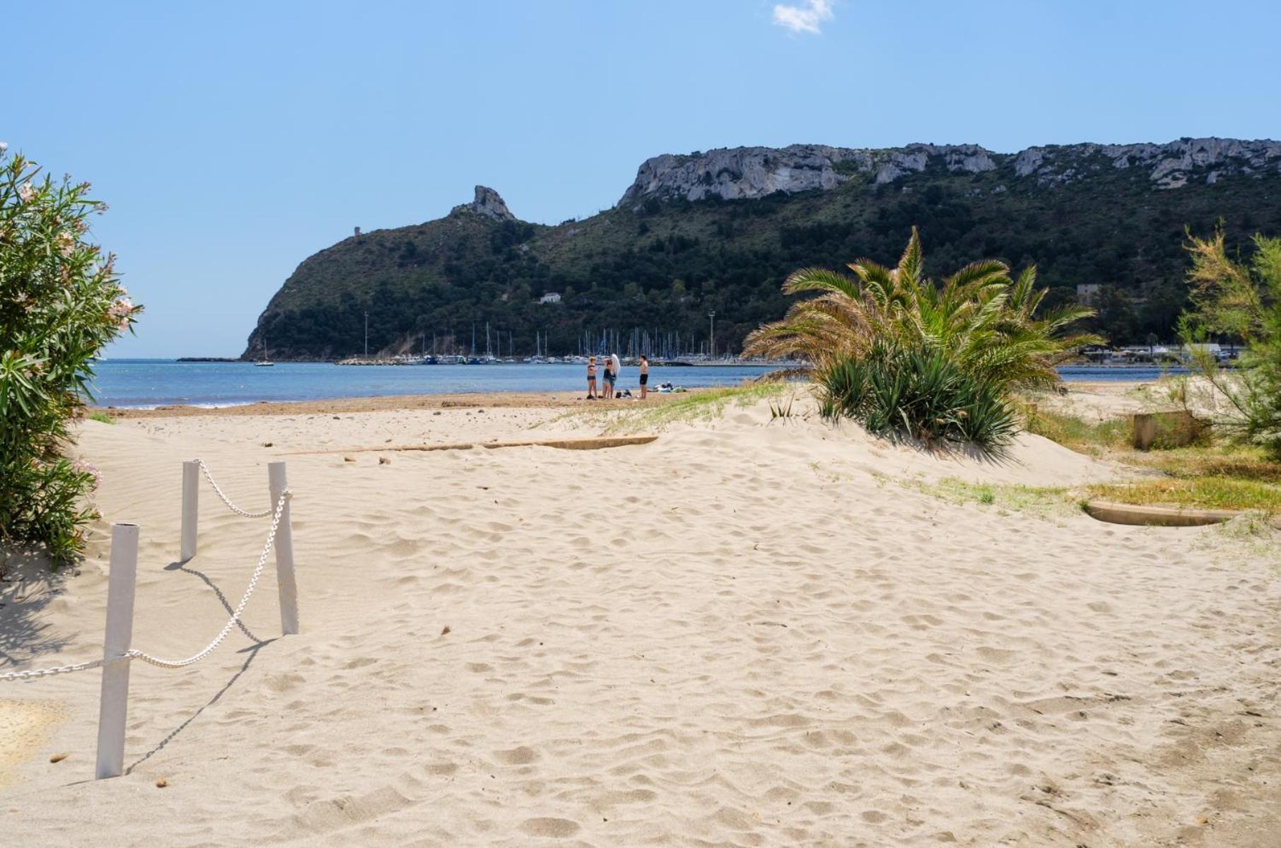 Su Coru 1 Apartment Cagliari Bagian luar foto